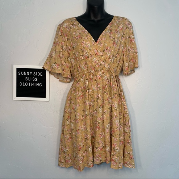 Camellia Brown V Neck Mini Floral Dress W/ Side Ties Size Large - Picture 1 of 12